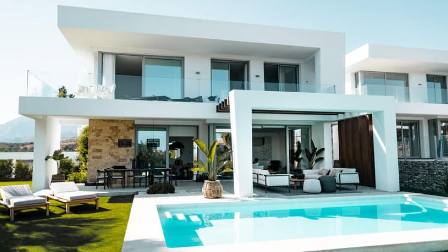 Aucun Acheteur Intéressé par la Villa de Luxe, la Fin est Très Misérable