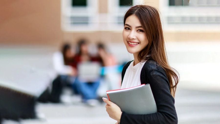 The Importance of Balancing Theory and Practice in Psychology Learning