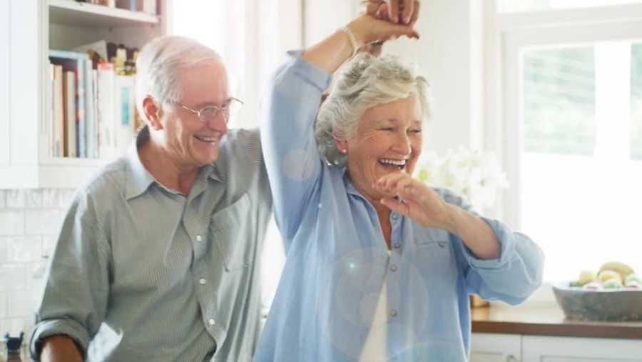 A Guide to the Choice of Insurance for the Elderly: The Key to a Happy Life in Old Age