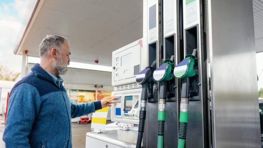 Savings and Convenience of Gas Rebate Cards for Seniors Under 85