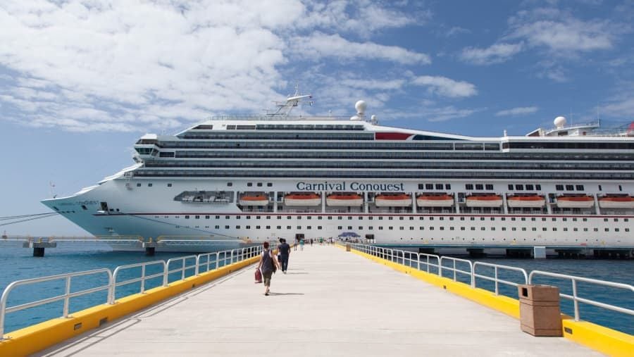 Last-Minute Cruises Huge Clearance Sales: Reasons and Perks